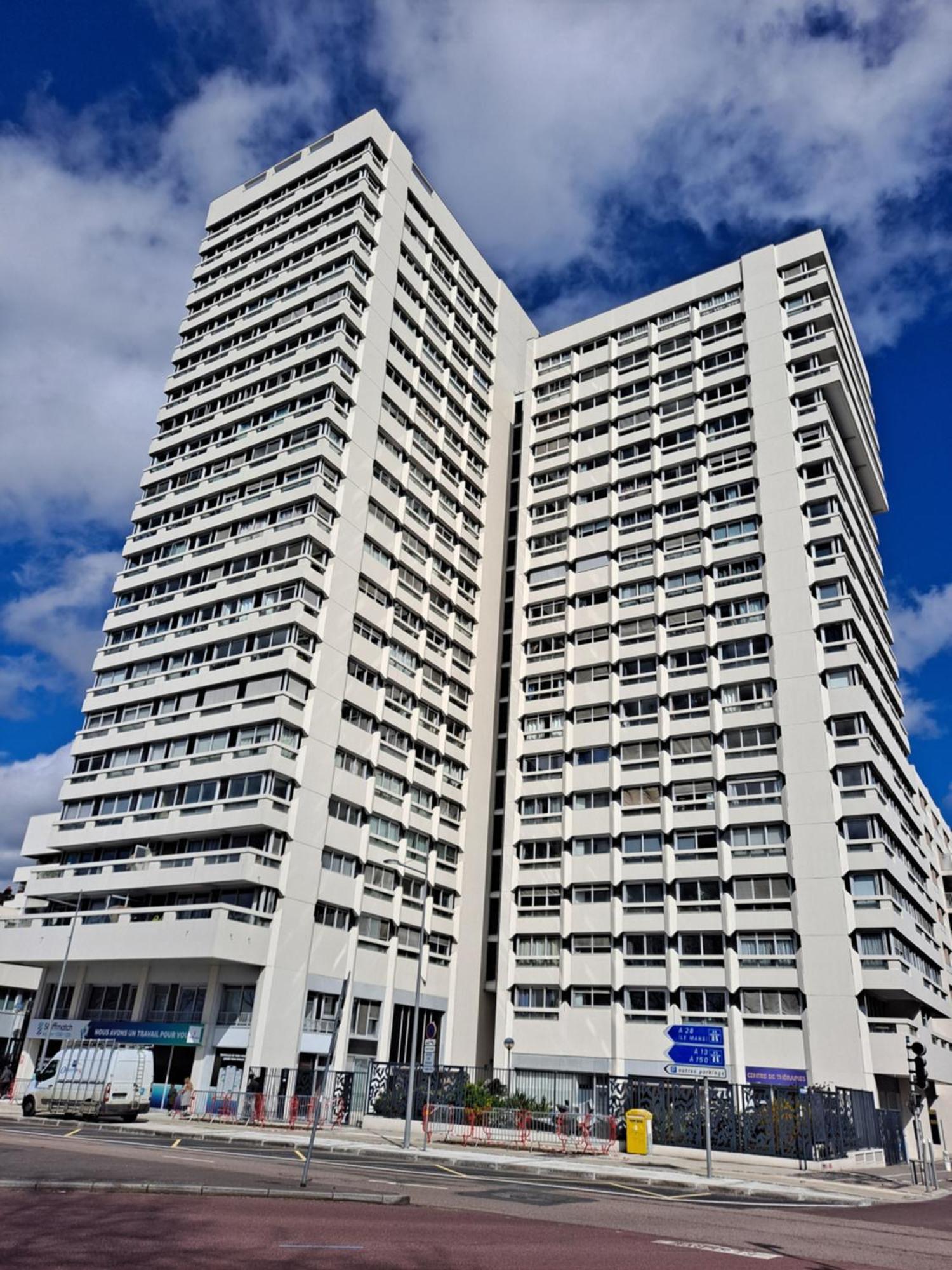 Sous Les Etoiles - Dans Le Plus Haut Gratte-Ciel Avec Garage Prive Rouen Exterior foto