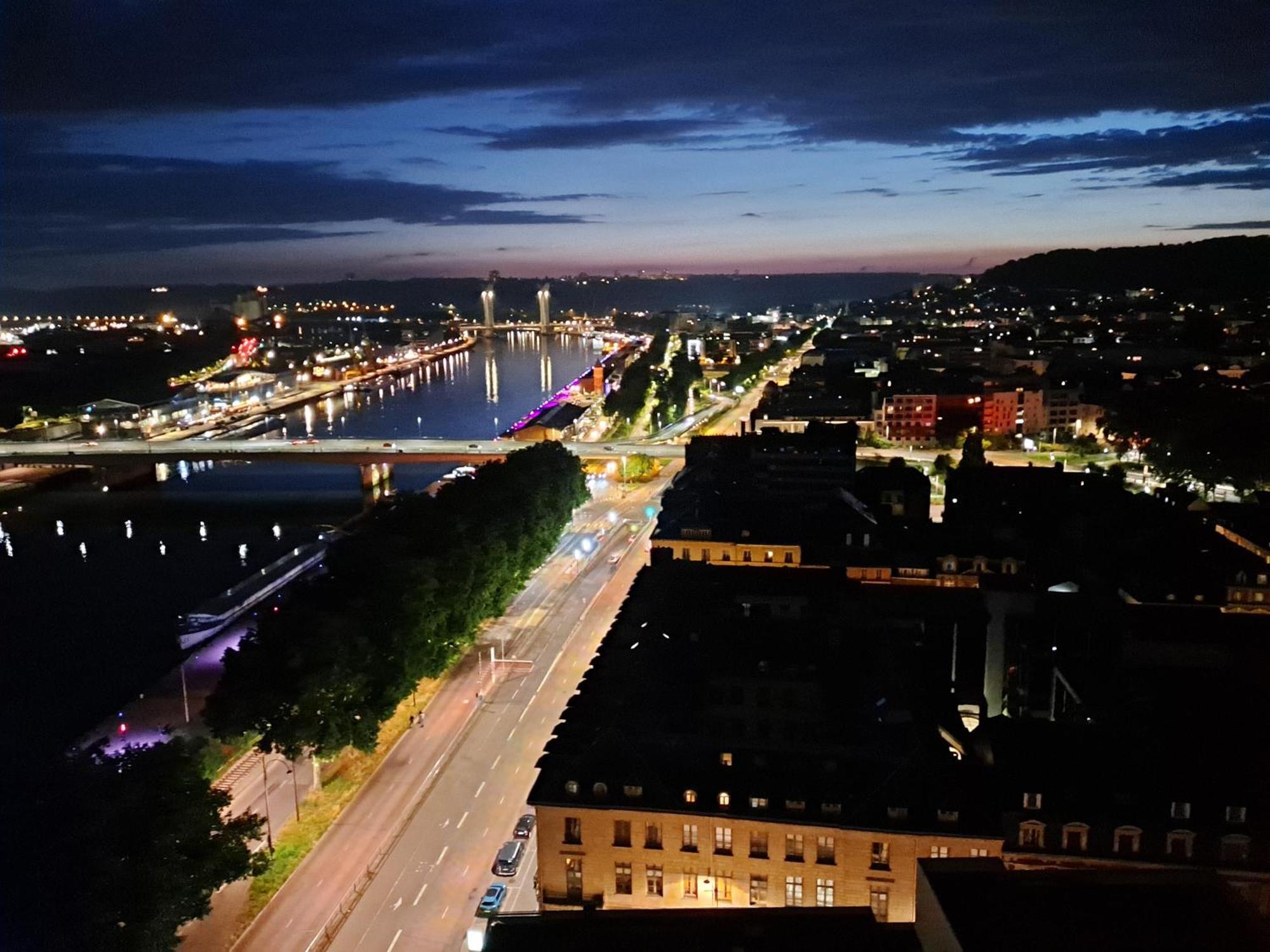 Sous Les Etoiles - Dans Le Plus Haut Gratte-Ciel Avec Garage Prive Rouen Exterior foto